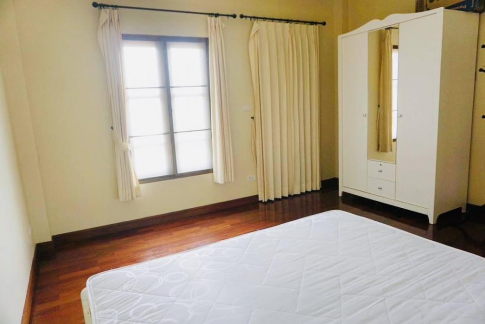 ขายบ้านหัวหิน ประจวบคีรีขันธ์ : ขายบ้านเดี่ยวหัวหินหลังมุม ซอยหม่อนไหม ต.หินเหล็กไฟ ใกล้ทะเล 4 ห้องนอน 250 ตร.ม