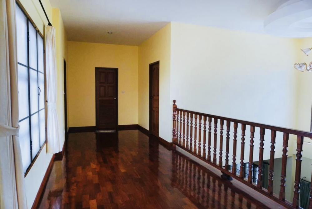 ขายบ้านหัวหิน ประจวบคีรีขันธ์ : ขายบ้านเดี่ยวหัวหินหลังมุม ซอยหม่อนไหม ต.หินเหล็กไฟ ใกล้ทะเล 4 ห้องนอน 250 ตร.ม