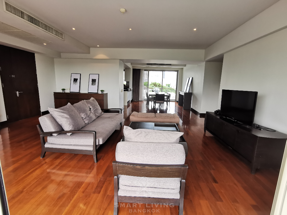 ให้เช่าคอนโดวิทยุ ชิดลม หลังสวน : Huge space 3 bed, close to Lumphini park, only @80K!