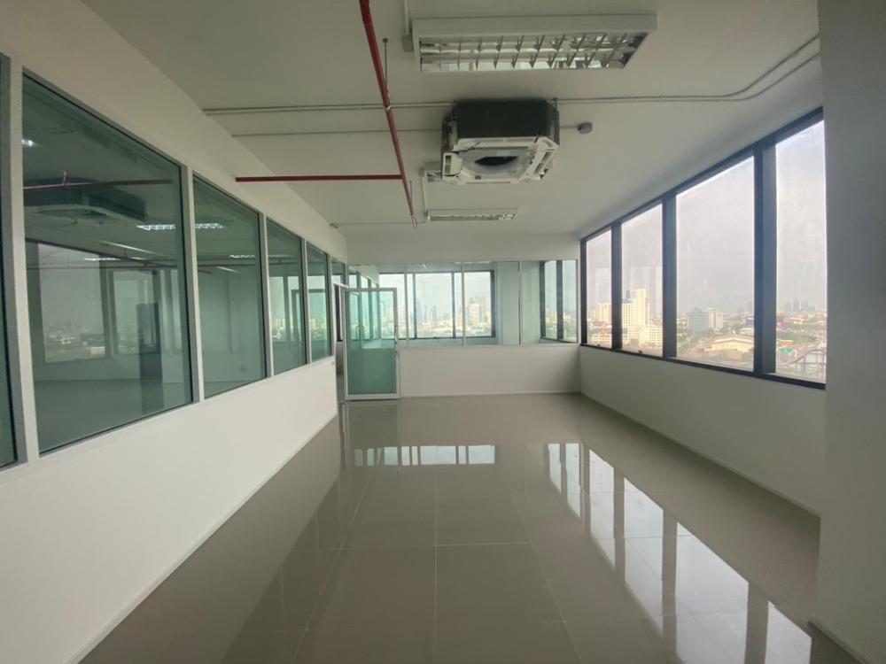 ให้เช่าสำนักงานคลองเตย กล้วยน้ำไท : 🏢SSP Tower 2 ปล่อยเช่า 🚘ที่จอดรถ 2ช่อง 🚽มีห้องน้ำส่วนตัว 📏220ตรม. 🌤️วิวแม่น้ำ (ราคาพิเศษ)