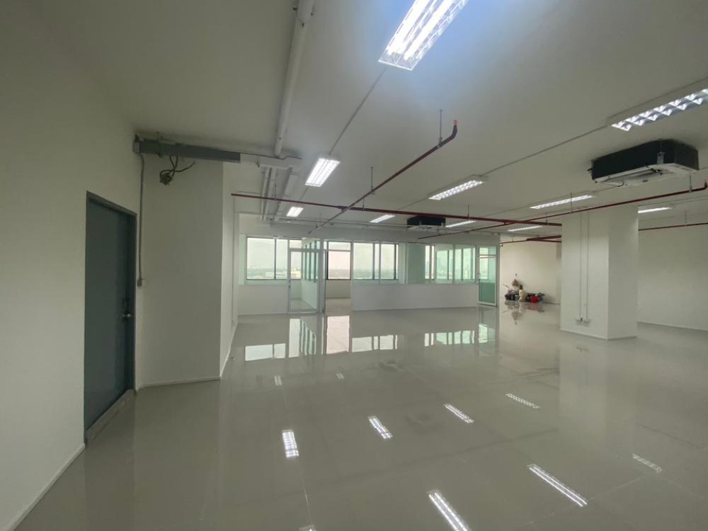 ให้เช่าสำนักงานคลองเตย กล้วยน้ำไท : 🏢SSP Tower 2 ปล่อยเช่า 🚘ที่จอดรถ 2ช่อง 🚽มีห้องน้ำส่วนตัว 📏220ตรม. 🌤️วิวแม่น้ำ (ราคาพิเศษ)