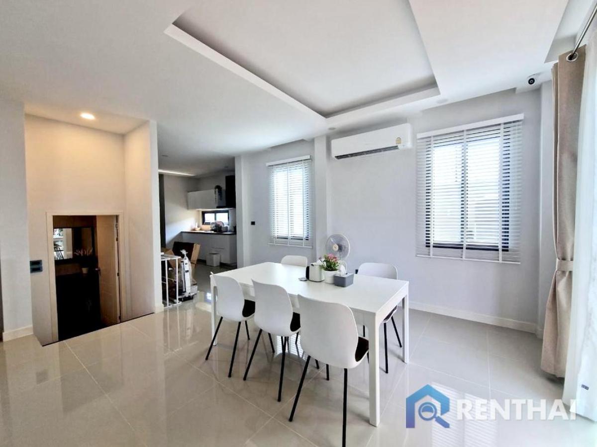 ขายบ้านพัทยา บางแสน ชลบุรี สัตหีบ : ขายบ้านเดี่ยว 2 ชั้น พร้อมสระว่ายน้ำส่วนตัว