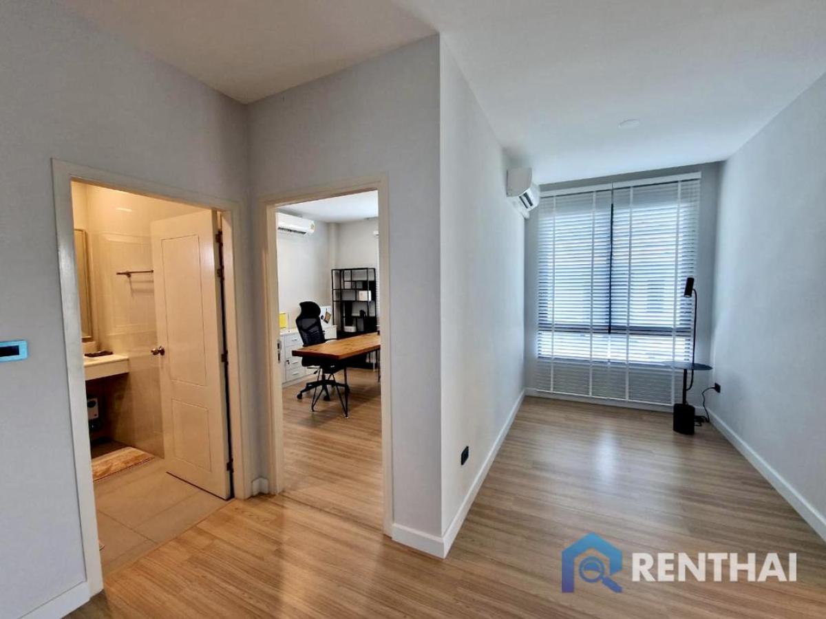 ขายบ้านพัทยา บางแสน ชลบุรี สัตหีบ : ขายบ้านเดี่ยว 2 ชั้น พร้อมสระว่ายน้ำส่วนตัว