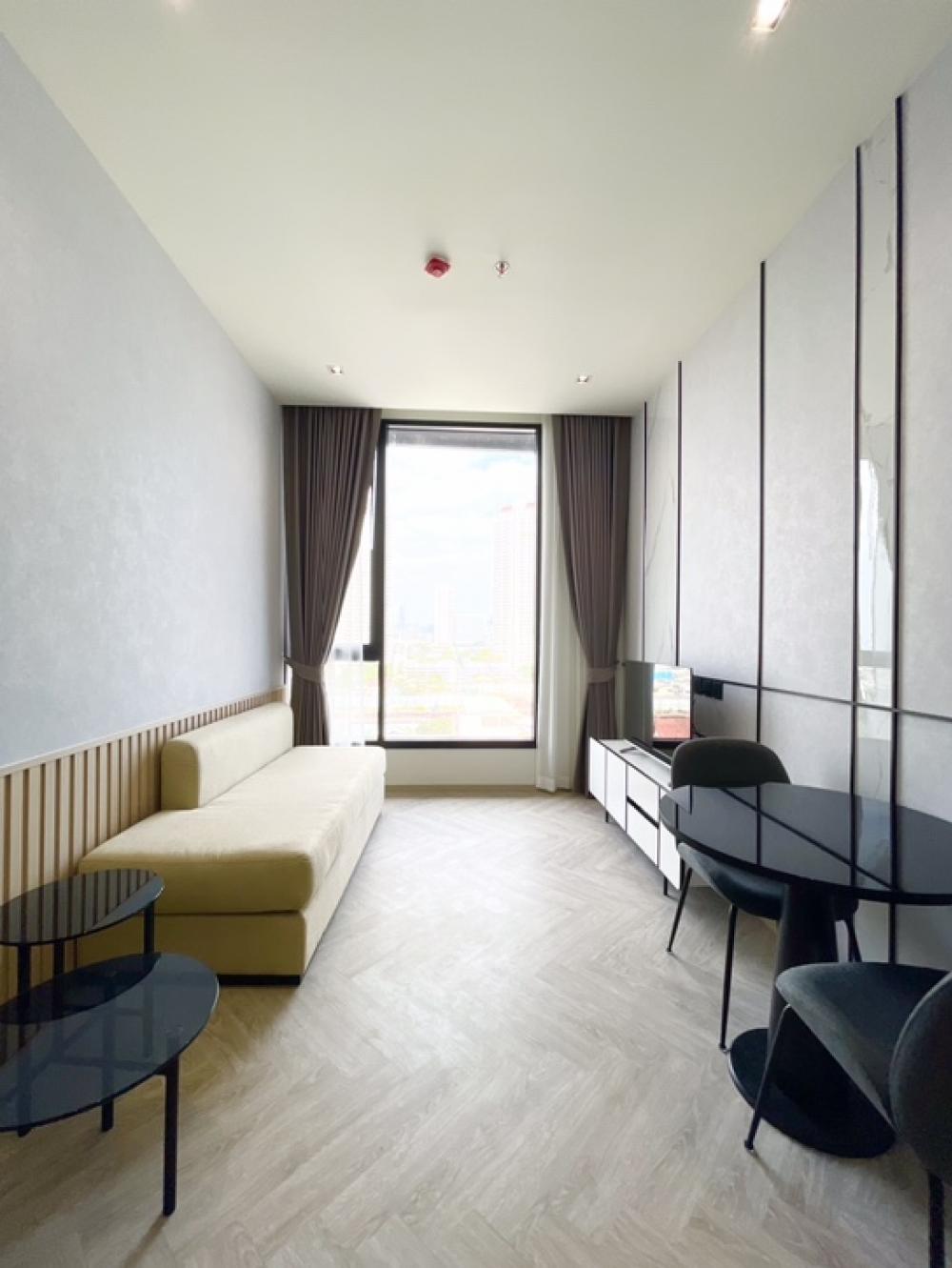 For RentCondoWongwianyai, Charoennakor : 🔥 Urgent rent 🔥 Condo Chapter Charoennakhon Riverside, 1 bedroom, 34 sq.m., 12th floor, luxury condo, Chao Phraya River Near BTS Krung Thonburi