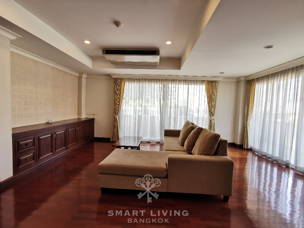 For RentCondoWitthayu, Chidlom, Langsuan, Ploenchit : For Rent! Duplex Penthouse 4BED, 5 min. Walk to BTS Ploenchit, Only @80K!