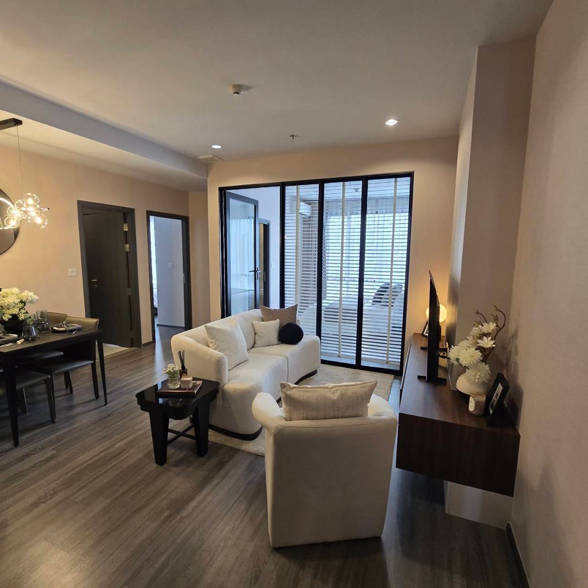 ขายคอนโดราชเทวี พญาไท : ด่วน  1unit เท่านั้น Ideo โมบิรางน้ำ โปรแรงกระแทกใจ  2br 2bth 58.xq.m. ตกแต่งครบ เพียง 7.99mb.+ฟรีโปร ณ วันโอน โทร 0957615782