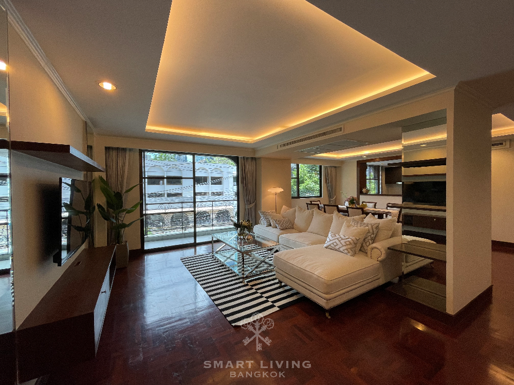ให้เช่าคอนโดวิทยุ ชิดลม หลังสวน : Beautiful 3bed with modern designed, close to BTS Ploenchit, only @ 87K!