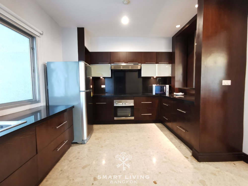 For RentCondoWitthayu, Chidlom, Langsuan, Ploenchit : ✨Penthouse condo for rent, size 275 sq m., 4 bedrooms, modern style. Fully furnished Near Lumpini Park, near BTS Ploenchit/MRT Lumpini, ready to move in.