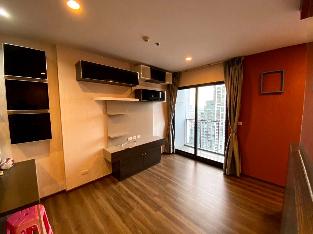 ขายคอนโดสะพานควาย จตุจักร : ขาย Onyx พหลโยธิน 1ห้องนอน 40ตรม ชั้น26 เฟอร์ฯครบ พร้อมเข้าอยู่ คอนโดใกล้ BTS สะพานควาย รพ.เปาโล