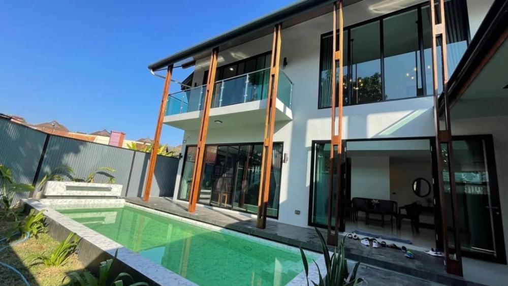 For RentHouseChiang Mai : Newly built luxury pool villa, fully furnished, ready to move in, near Nimman University