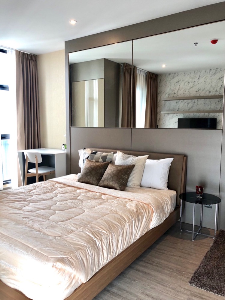 ให้เช่าคอนโดสุขุมวิท อโศก ทองหล่อ : for rent Rhythm ekkamai 1 bed 💚❤️ special deal !!