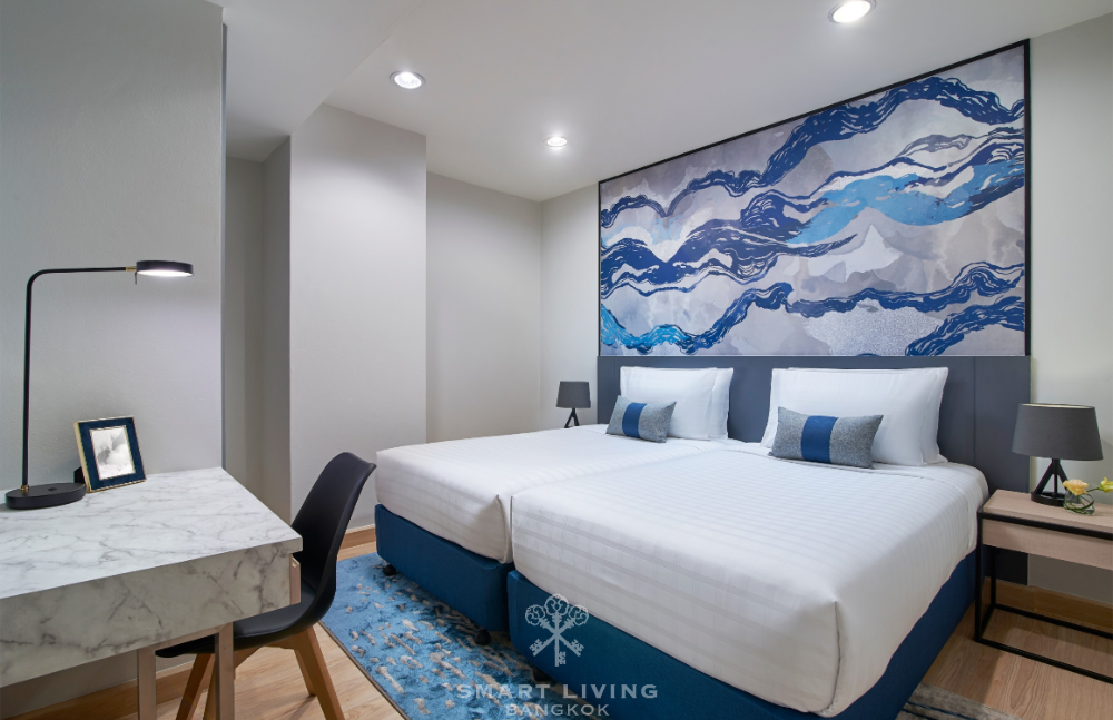 For RentCondoSukhumvit, Asoke, Thonglor : Luxury and fully equipped 2bed, close to BTS Asoke and Benjakiti Park, only @70K!