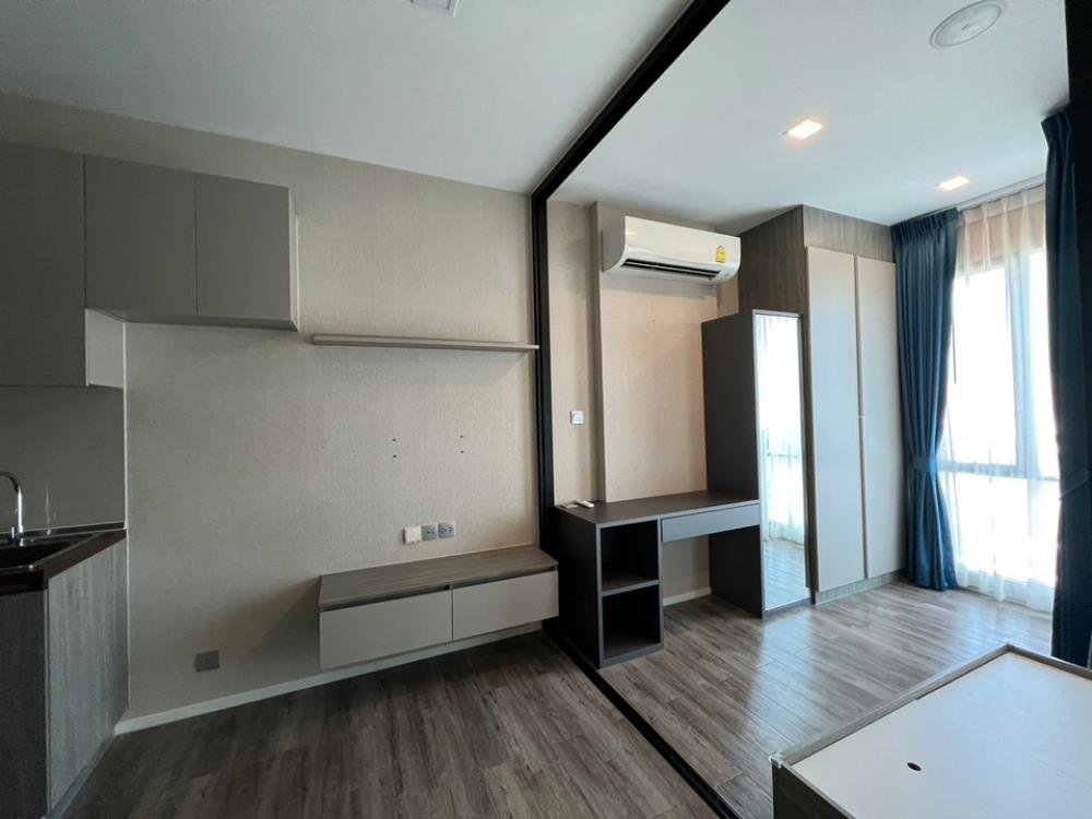 ขายคอนโดรัชดา ห้วยขวาง : ขายด่วน‼️ Brown Condo Ratchada 32 ‼️ถูกที่สุดในโครงการ‼️ชั้น 6 พื้นที่ 24.02 ตร.ม. 1 นอน 1 น้ำ พื้นกระเบื้องยางปูใหม่ทั้งห้อง- ประตูห้องเป็นแบบ - Digital door lock - ติดวอลล์เปเปอร์ทั้งห้อง