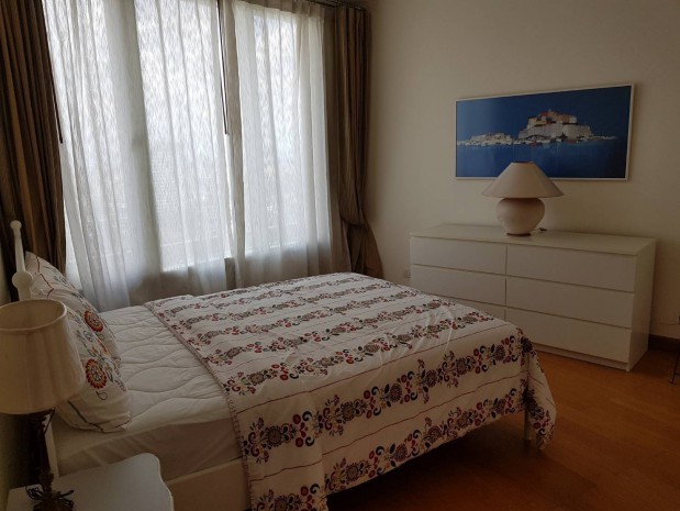 For RentCondoWongwianyai, Charoennakor : Watermark Chaophraya, 165 sqm. Spacious, cozy Three Bedrooms Condo for Rent at Watermark chaophraya