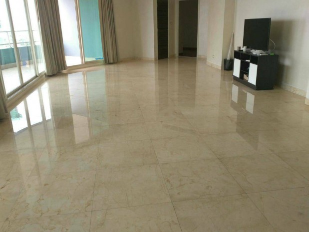 For RentCondoWongwianyai, Charoennakor : Watermark Chaophraya, 283 sqm. Spacious, Asiatique view, Four Bedrooms Condo for Rent at Watermark Chaophraya.