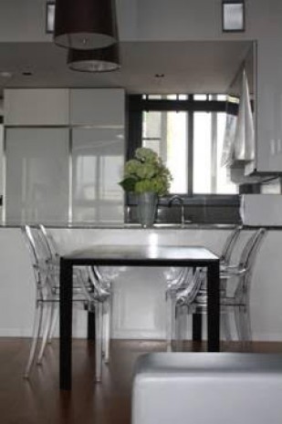 For SaleCondoSathorn, Narathiwat : The Met, The Met for sale with tenant luxury 2 bedrooms 2 bathroom 98 sqm. Sale 17.9 MB transfer 50/50  (rental price  65,000 Baht per month. Ready to sell. Rental contract ended August 31,2017.)