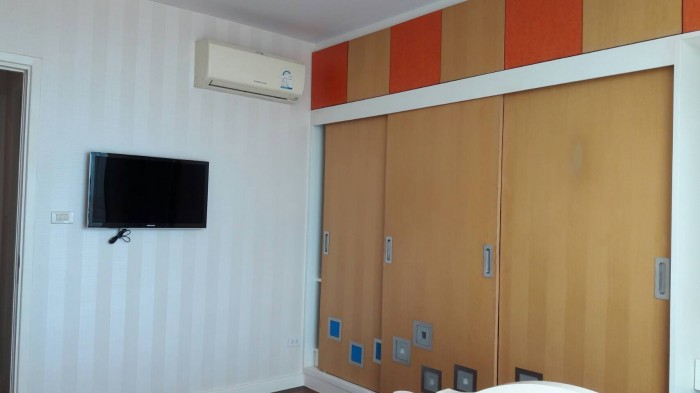 For RentCondoWongwianyai, Charoennakor : Watermark Chaophraya, Watermark Chaophraya River Condo ,River view High floor 106 sqm 2 bedroom 2 bathroom for rent well price!