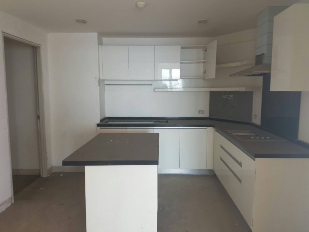 ขายคอนโดวงเวียนใหญ่ เจริญนคร : Watermark Chaophraya, Watermark Chaophraya River Condo ,River view High floor 242.12 sqm 3+1 bedroom 4 bathroom 1 maid 2 kitchen 1 livingroom for sale well price!!
