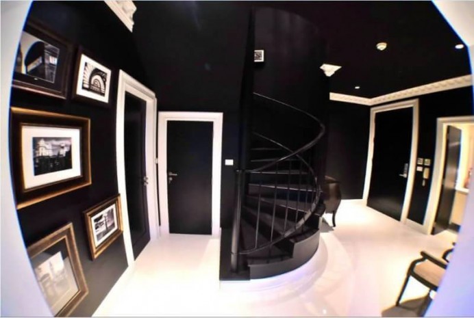 ขายคอนโดสุขุมวิท อโศก ทองหล่อ : The Emporio Place, The Emporio Place - Sukhumvit 24 Duplex Corner Unit 2+1 Beds / 3 Baths 136 SQM Hi-End Import Furniture Most Luxurious Decoration.
