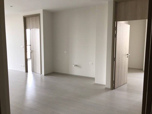 ขายคอนโดวิทยุ ชิดลม หลังสวน : Noble Ploenchit, Noble Ploenchit Condo ,corner room expressway view, 81.86sqm 2 bedroom 2 bathroom Full furnished for Rent Well price!!