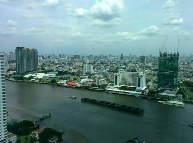 For RentCondoWongwianyai, Charoennakor : Watermark Chaophraya, Watermark Chaophraya River Condo ,River view High floor, 145 Sqm 3 bedroom 3 bathroom  1 maid for Rent/Sale Well price!!