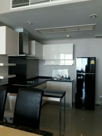 For RentCondoWongwianyai, Charoennakor : Watermark Chaophraya, Watermark Chaophraya River Condo ,River view  97.53 Sqm 2 bedroom 2 bathroom for Rent Well price!!