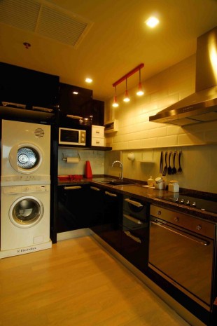 For RentCondoSukhumvit, Asoke, Thonglor : Noble Solo, 80sqm Spacious, Nice Two Bedrooms Apartment for rent at Noble Solo