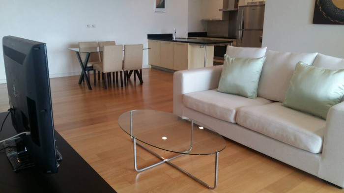 For RentCondoSathorn, Narathiwat : Chatrium, 110 sqm. Nice view Two Bedrooms Condo for Rent at Chatrium.