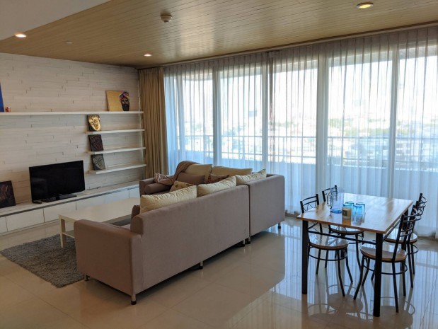 ขายคอนโดวงเวียนใหญ่ เจริญนคร : Watermark Chaophraya, 145 sqm. convenient Three Bedrooms Condo for RENT/SALE at Watermark Chaophraya.