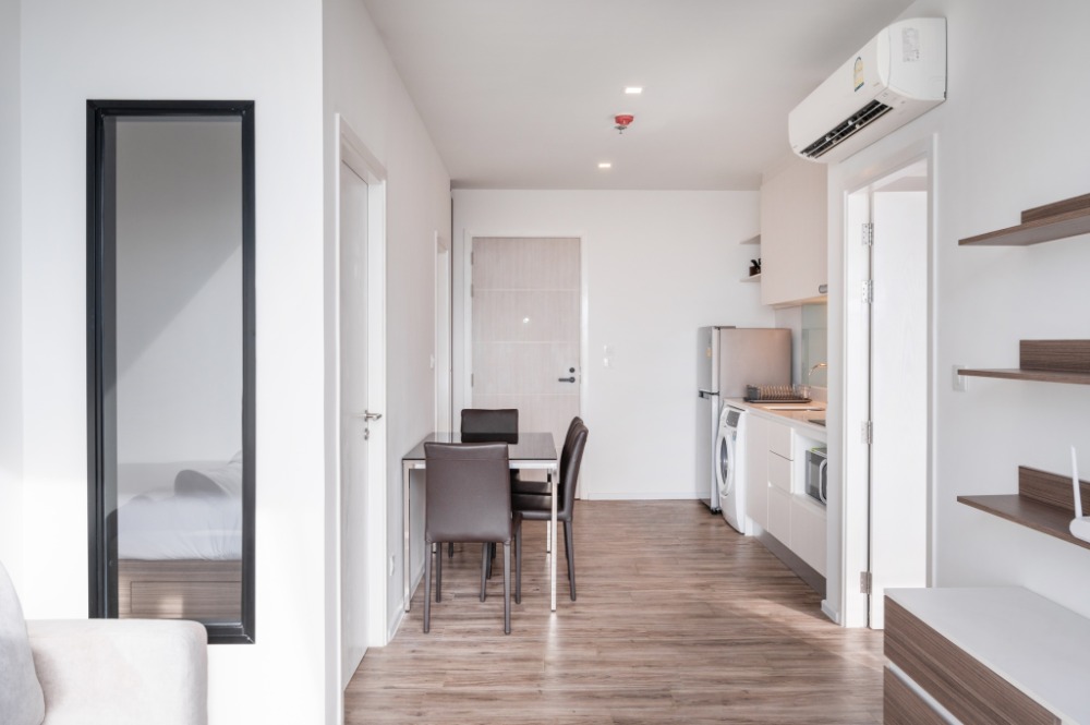 ให้เช่าคอนโดศรีราชา แหลมฉบัง บ้านบึง : 🏖️ให้เช่าคอนโด ไนท์บริดจ์ ดิ โอเชี่ยน ศรีราชา 2 ห้องนอน 57 ตรม. (Service residence by Hampton)  ✅รับสัญญาระยะตั้งแต่ 1 เดือนขึ้นไป