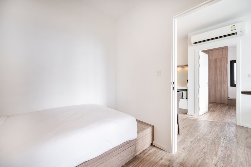 ให้เช่าคอนโดศรีราชา แหลมฉบัง บ้านบึง : 🏖️ให้เช่าคอนโด ไนท์บริดจ์ ดิ โอเชี่ยน ศรีราชา 2 ห้องนอน 57 ตรม. (Service residence by Hampton)  ✅รับสัญญาระยะตั้งแต่ 1 เดือนขึ้นไป