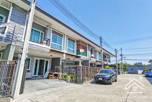 ขายทาวน์โฮมศรีราชา แหลมฉบัง บ้านบึง : ขายบ้าน เดอะไฟน์เนส ทาวน์ ใกล้โรงเรียนอัสสัมชัน ศรีราชา ขายถูกกว่าราคาตลาด 2 แสนบาท