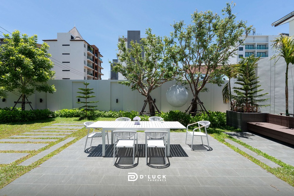 ขายพัทยา บางแสน ชลบุรี สัตหีบ : ขายบ้านพูลวิลล่าพัทยา ใกล้ทะเล 70 เมตร ในเมืองพัทยา 6 ห้องนอนพร้อมอยู่