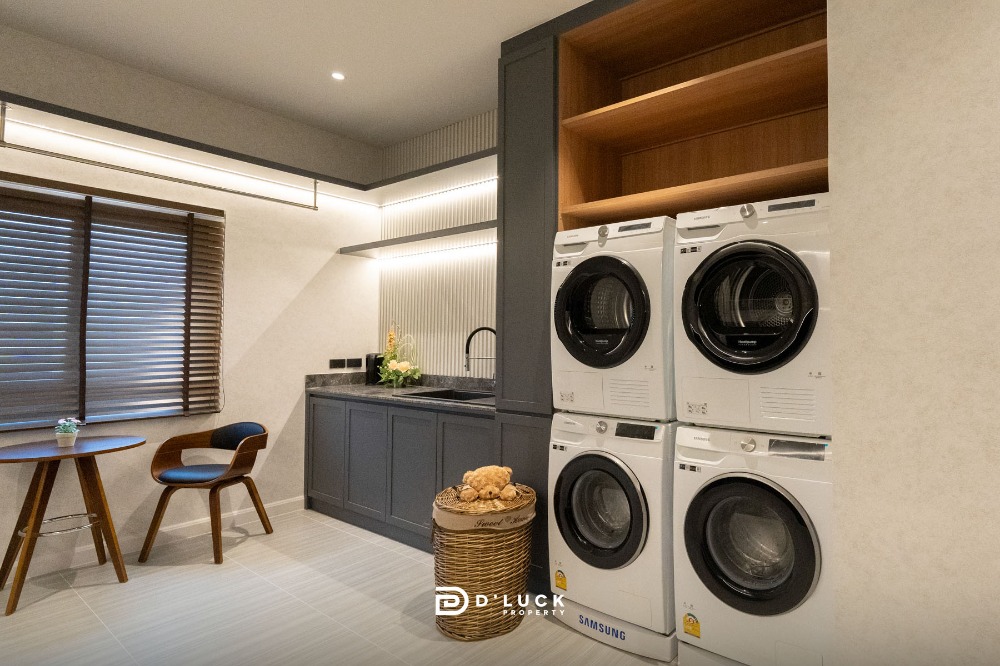 ขายพัทยา บางแสน ชลบุรี สัตหีบ : ขายบ้านพูลวิลล่าพัทยา ใกล้ทะเล 70 เมตร ในเมืองพัทยา 6 ห้องนอนพร้อมอยู่