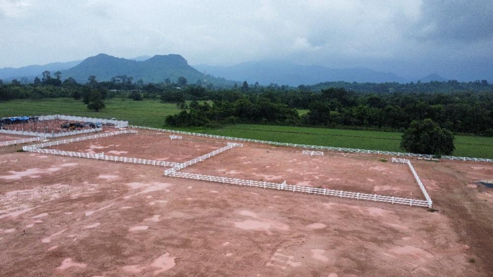 ขายที่ดินนครนายก : ที่ดินนครนายก ใกล้ จปร. วิวเขาชะโงกสวยๆ  ขนาด 1 ไร่  ปลูกบ้านตากอากาศ ทำธุรกิจ ขอสินเชื่อธนาคารได้ 100%