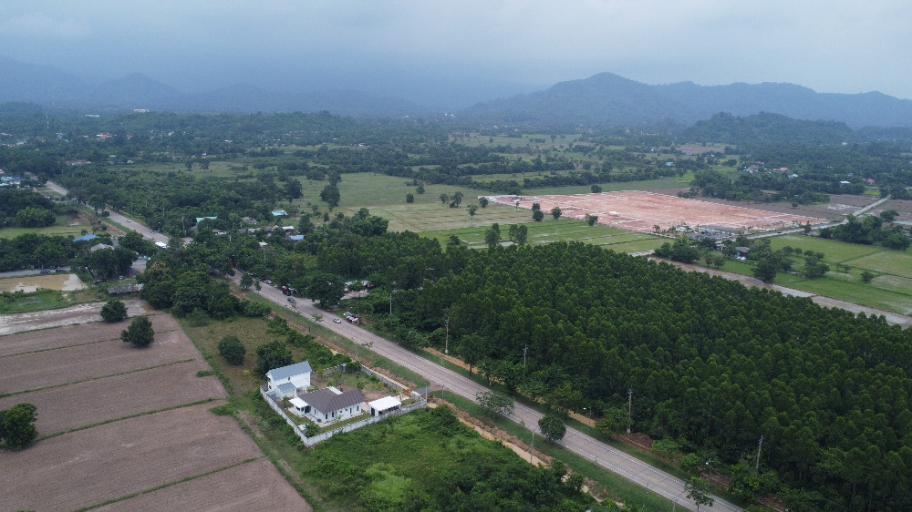 ขายที่ดินนครนายก : ที่ดินนครนายก ใกล้ จปร. วิวเขาชะโงกสวยๆ  ขนาด 1 ไร่  ปลูกบ้านตากอากาศ ทำธุรกิจ ขอสินเชื่อธนาคารได้ 100%