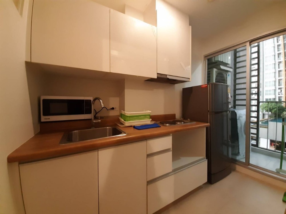 For RentCondoSapankwai,Jatujak : Spacious room, comfortable, U Delight Chatuchak project, near BTS, very convenient to travel