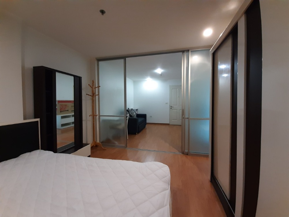 For RentCondoSapankwai,Jatujak : Spacious room, comfortable, U Delight Chatuchak project, near BTS, very convenient to travel