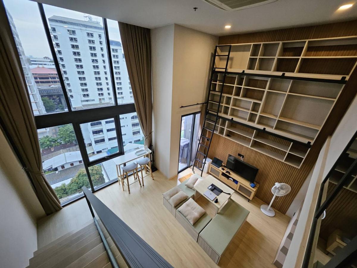 ให้เช่าคอนโดสยาม จุฬา สามย่าน : ให้เช่า คอนโดคูเปอร์ สยาม ห้อง Loft ทิศตะวันตก เป็นส่วนตัว แต่งครบ พร้อมเข้าอยู่ มีเครื่องซักผ้า อบผ้า เครื่องกรอกน้ำ และ Free Wifi