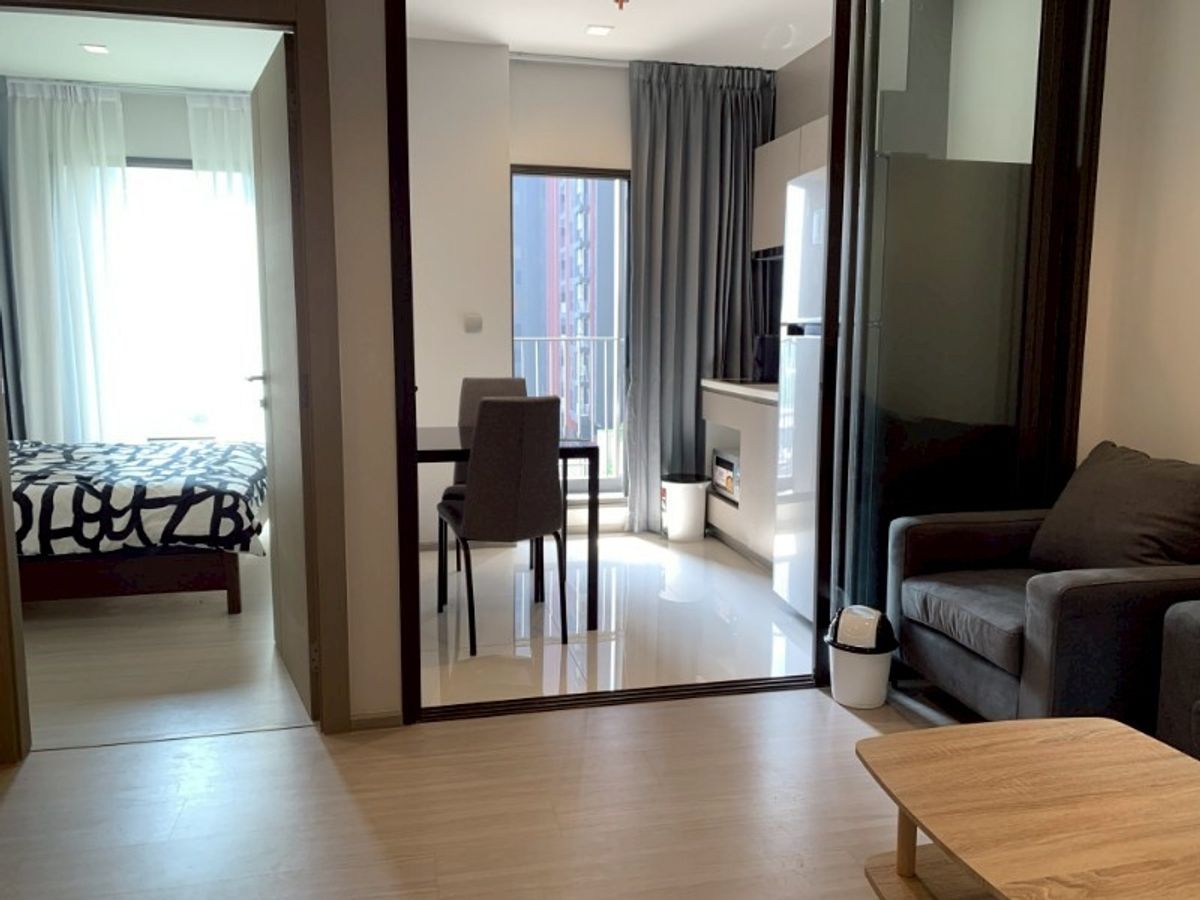ให้เช่าคอนโดพระราม 9 เพชรบุรีตัดใหม่ RCA : ***For RENT Life Asoke Rama 9, 1 bedroom ***