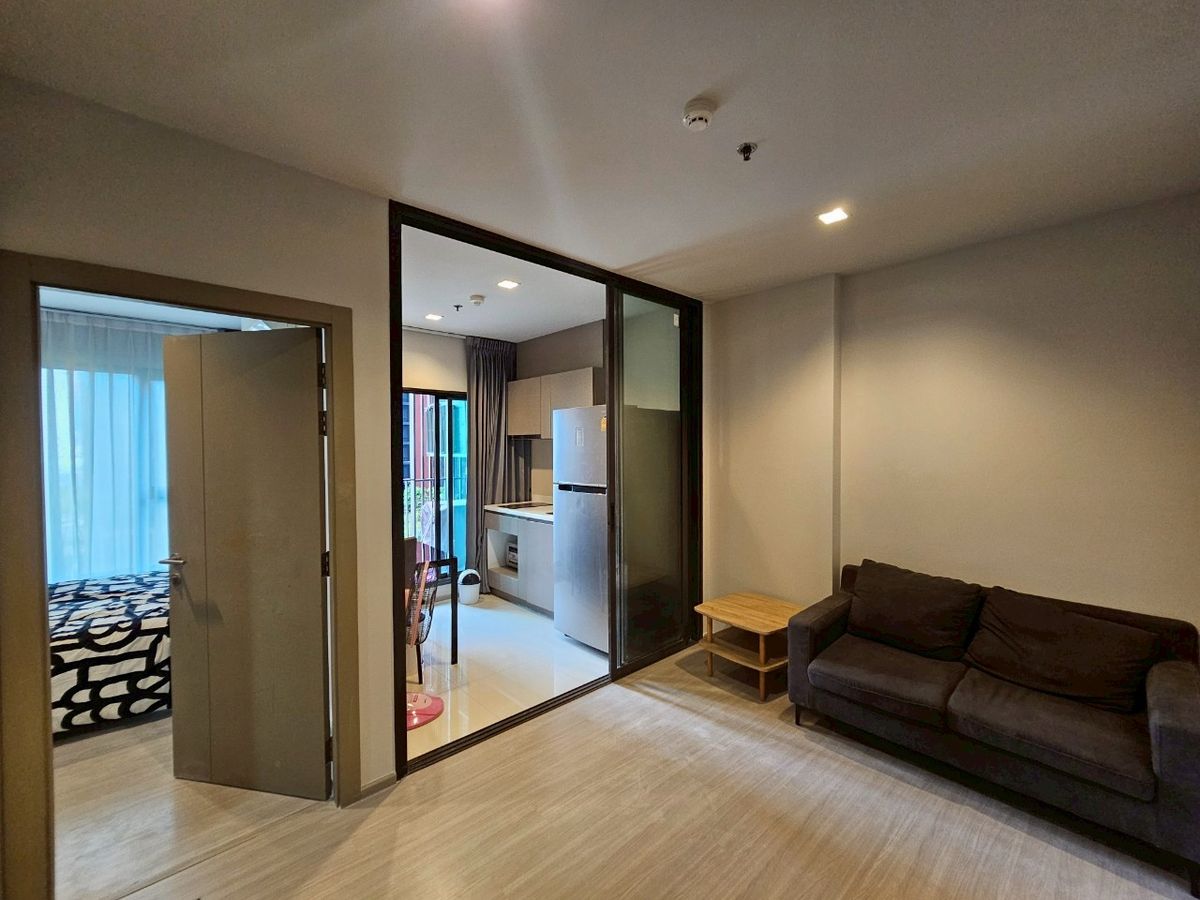 ให้เช่าคอนโดพระราม 9 เพชรบุรีตัดใหม่ RCA : ***For RENT Life Asoke Rama 9, 1 bedroom (Renovated)***
