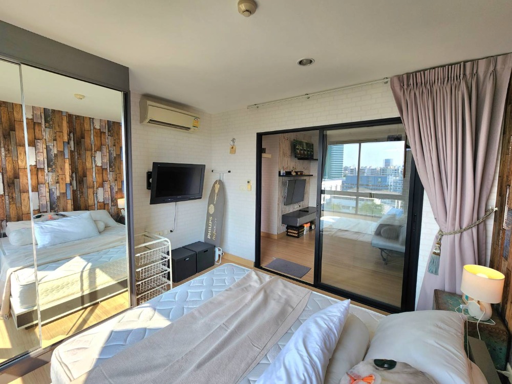 For SaleCondoBangna, Bearing, Lasalle : **Price reduction**Vacant room. Sold with tenant, electrical appliances and furniture, ready to move in**For sale/SALE**South corner room**The Nich Mono Bangna, very beautiful view, has washing machine, good price, you have to hurry**