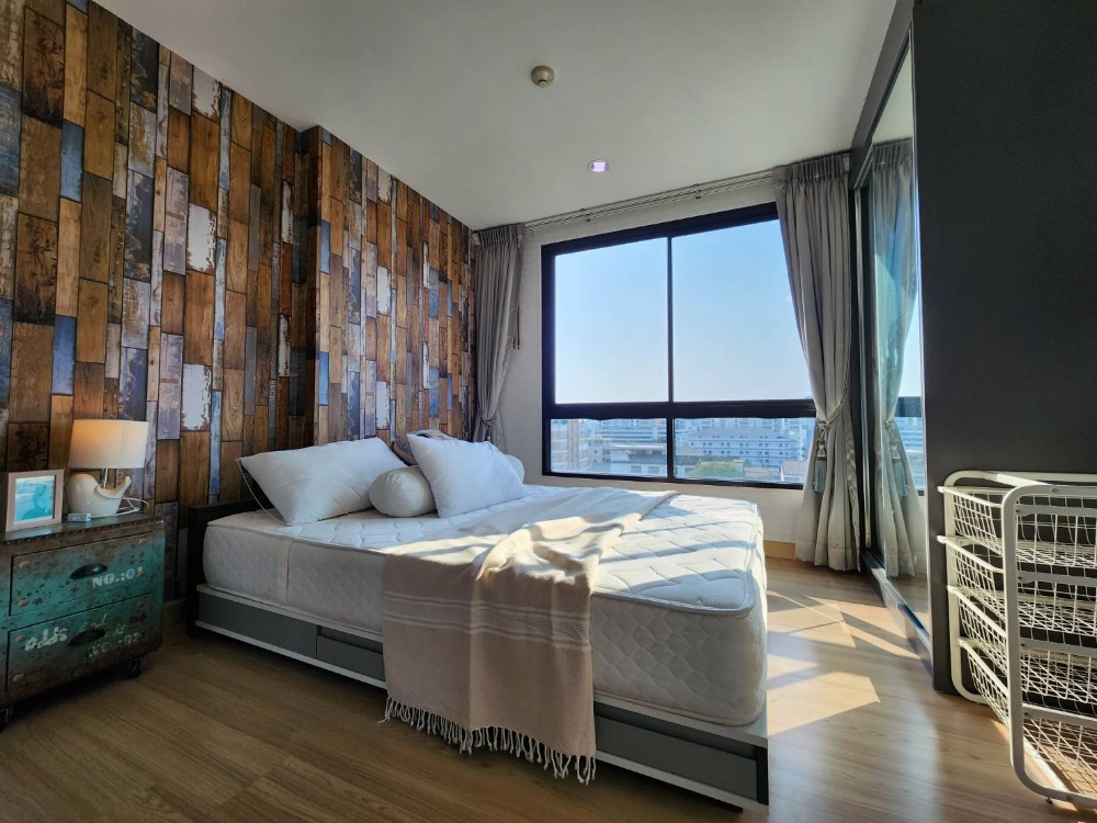 For SaleCondoBangna, Bearing, Lasalle : **Price reduction**Vacant room. Sold with tenant, electrical appliances and furniture, ready to move in**For sale/SALE**South corner room**The Nich Mono Bangna, very beautiful view, has washing machine, good price, you have to hurry**