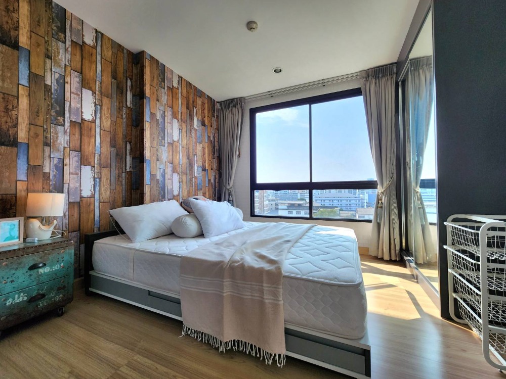 For SaleCondoBangna, Bearing, Lasalle : **Price reduction**Vacant room. Sold with tenant, electrical appliances and furniture, ready to move in**For sale/SALE**South corner room**The Nich Mono Bangna, very beautiful view, has washing machine, good price, you have to hurry**