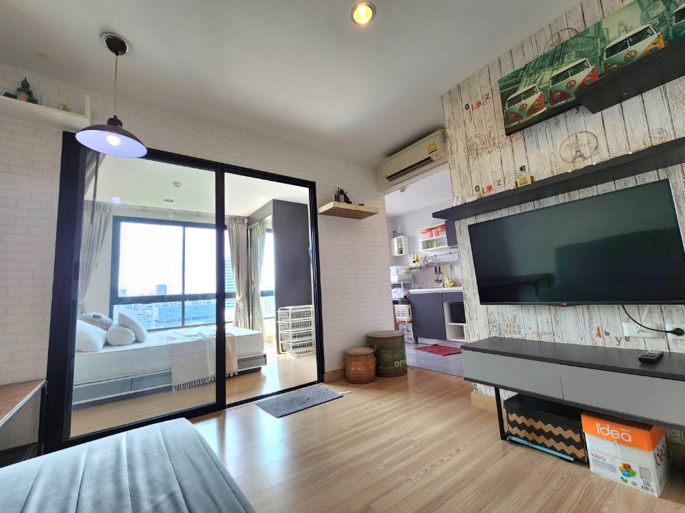 For SaleCondoBangna, Bearing, Lasalle : **Price reduction**Vacant room. Sold with tenant, electrical appliances and furniture, ready to move in**For sale/SALE**South corner room**The Nich Mono Bangna, very beautiful view, has washing machine, good price, you have to hurry**