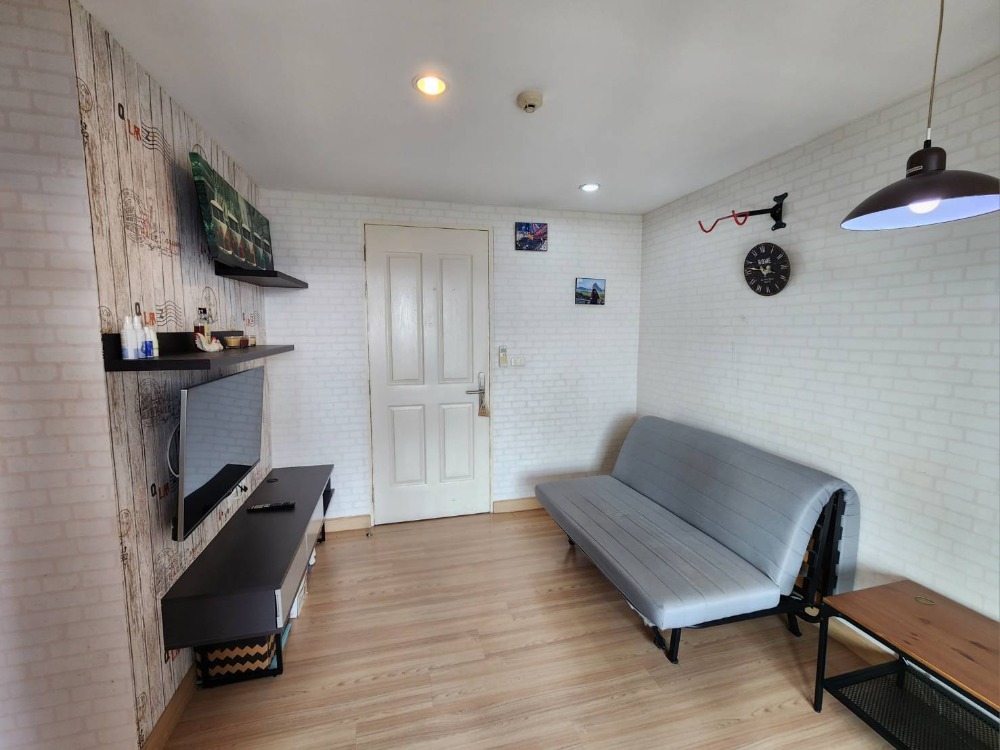 For SaleCondoBangna, Bearing, Lasalle : **Price reduction**Vacant room. Sold with tenant, electrical appliances and furniture, ready to move in**For sale/SALE**South corner room**The Nich Mono Bangna, very beautiful view, has washing machine, good price, you have to hurry**