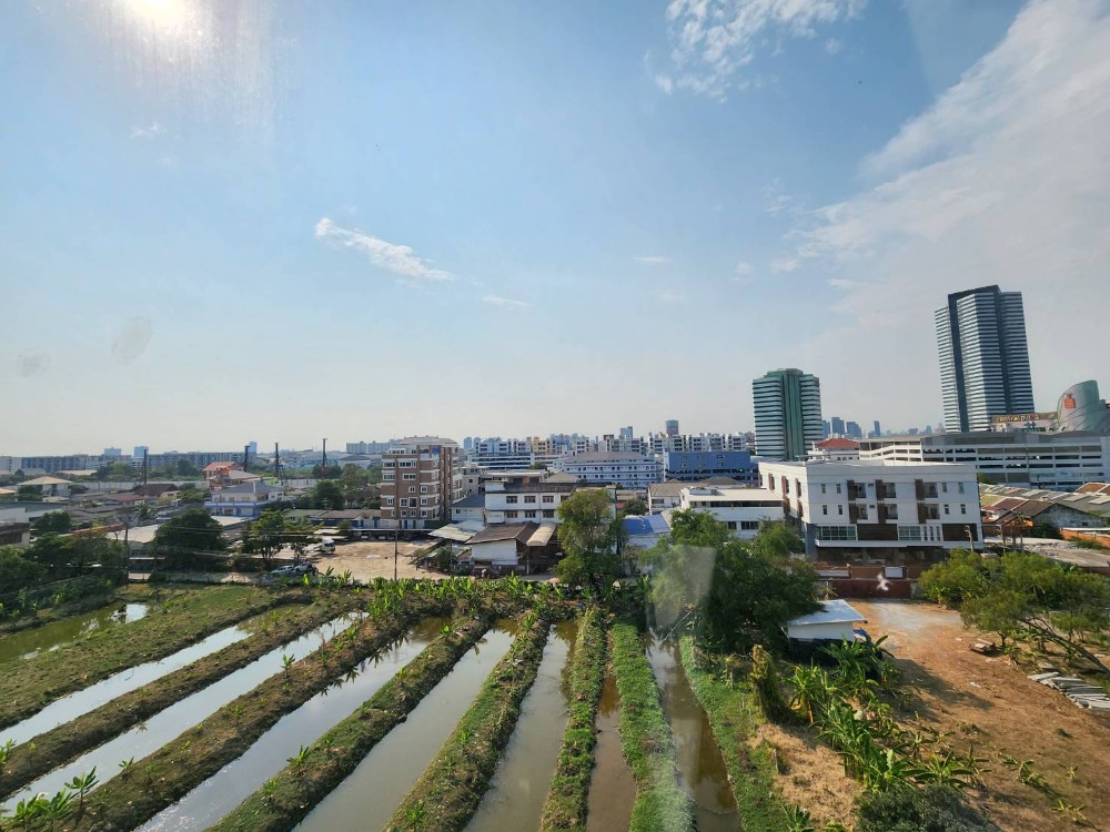 For SaleCondoBangna, Bearing, Lasalle : **Price reduction**Vacant room. Sold with tenant, electrical appliances and furniture, ready to move in**For sale/SALE**South corner room**The Nich Mono Bangna, very beautiful view, has washing machine, good price, you have to hurry**