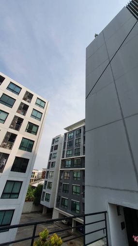 For SaleCondoBangna, Bearing, Lasalle : **Price reduction**Vacant room. Sold with tenant, electrical appliances and furniture, ready to move in**For sale/SALE**South corner room**The Nich Mono Bangna, very beautiful view, has washing machine, good price, you have to hurry**