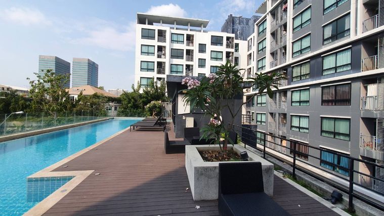 For SaleCondoBangna, Bearing, Lasalle : **Price reduction**Vacant room. Sold with tenant, electrical appliances and furniture, ready to move in**For sale/SALE**South corner room**The Nich Mono Bangna, very beautiful view, has washing machine, good price, you have to hurry**