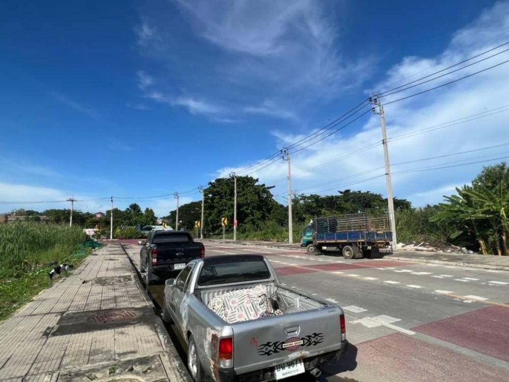 For SaleLandLadkrabang, Suwannaphum Airport : Land for sale, 590 square wah, next to Chalerm Phrakiat Rama 9 Road.